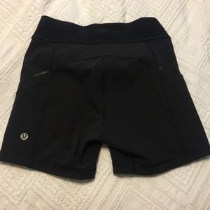 Lululemon spandex shorts